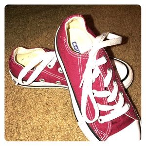 Kids Low Top Converse Size 11 Dark Red